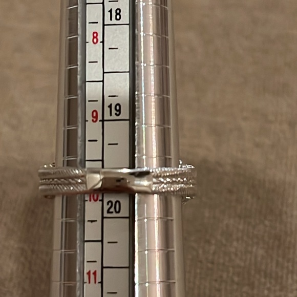 Judith Ripka Sterling Silver CZ Sparkling Ring Size 10 - Picture 11 of 13